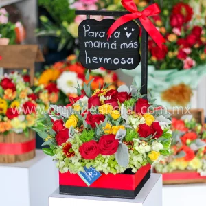 Pizarrón Rustico Rosas Rojas & Hortensia
