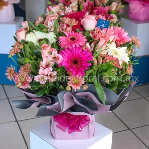 6 Rosas Hermosas & 6 Gerberas Envueltas